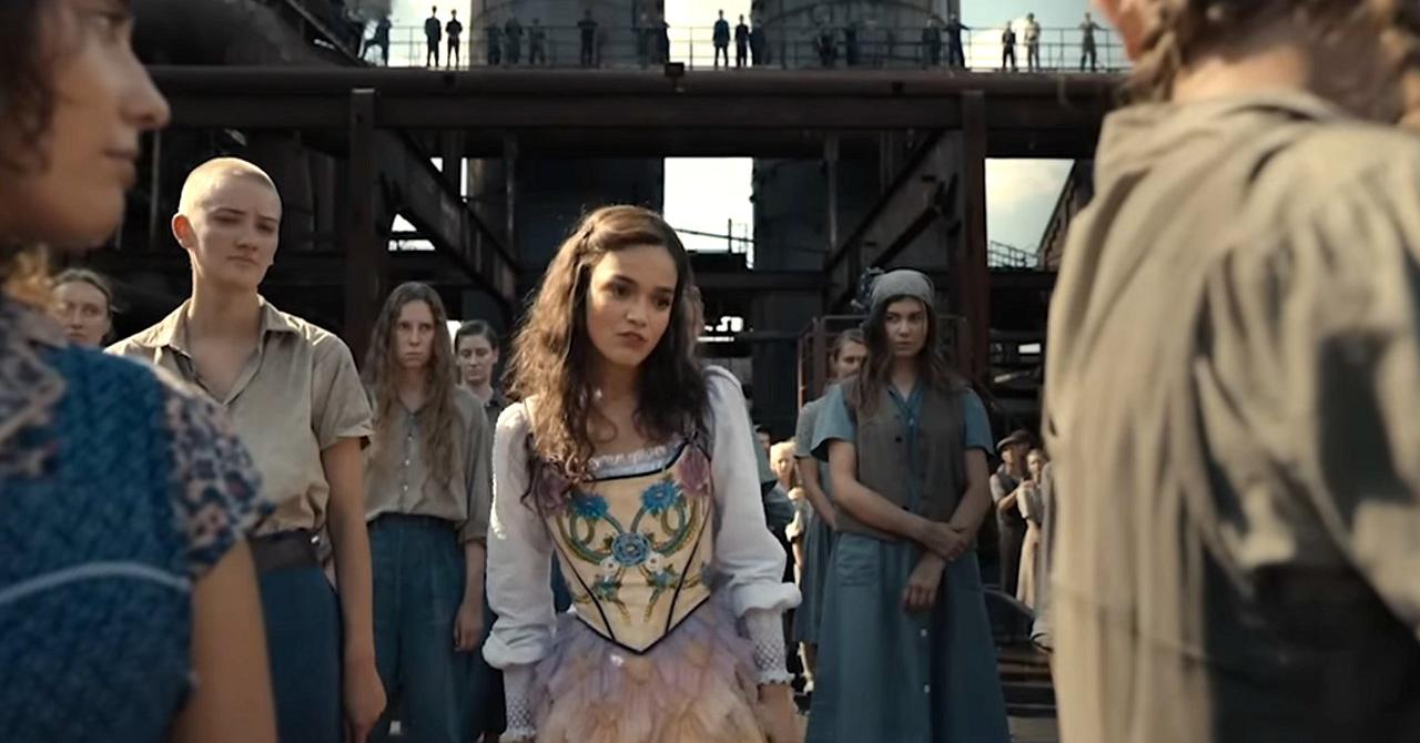 Lucy Gray Tribute From District 12 In A New Hunger Games Video Lucy Gray Tribute From District 12 In A New Hunger Games Video
