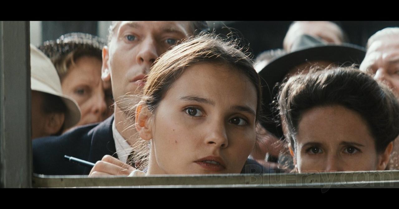 Virginie Ledoyen – Have a good trip: “Rappeneau, I love it!”