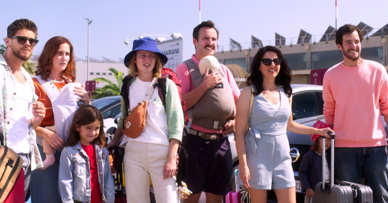 Where did you see the parents with or without children?