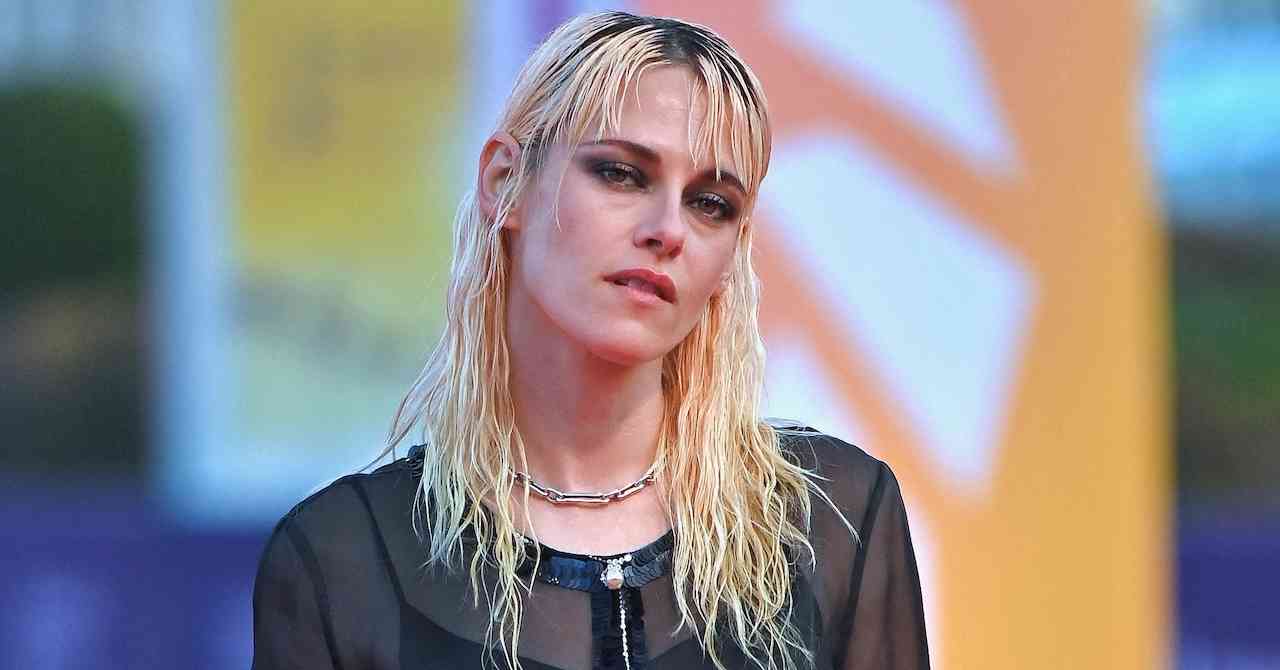 Quentin Dupieux shoots his new film, Full Phil, with Kristen Stewart