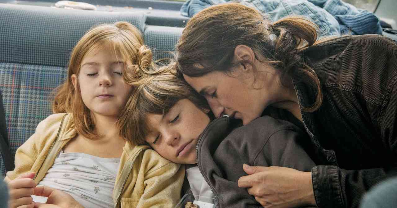 Camille Cottin in a great family drama: trailer for The Children Are Fine