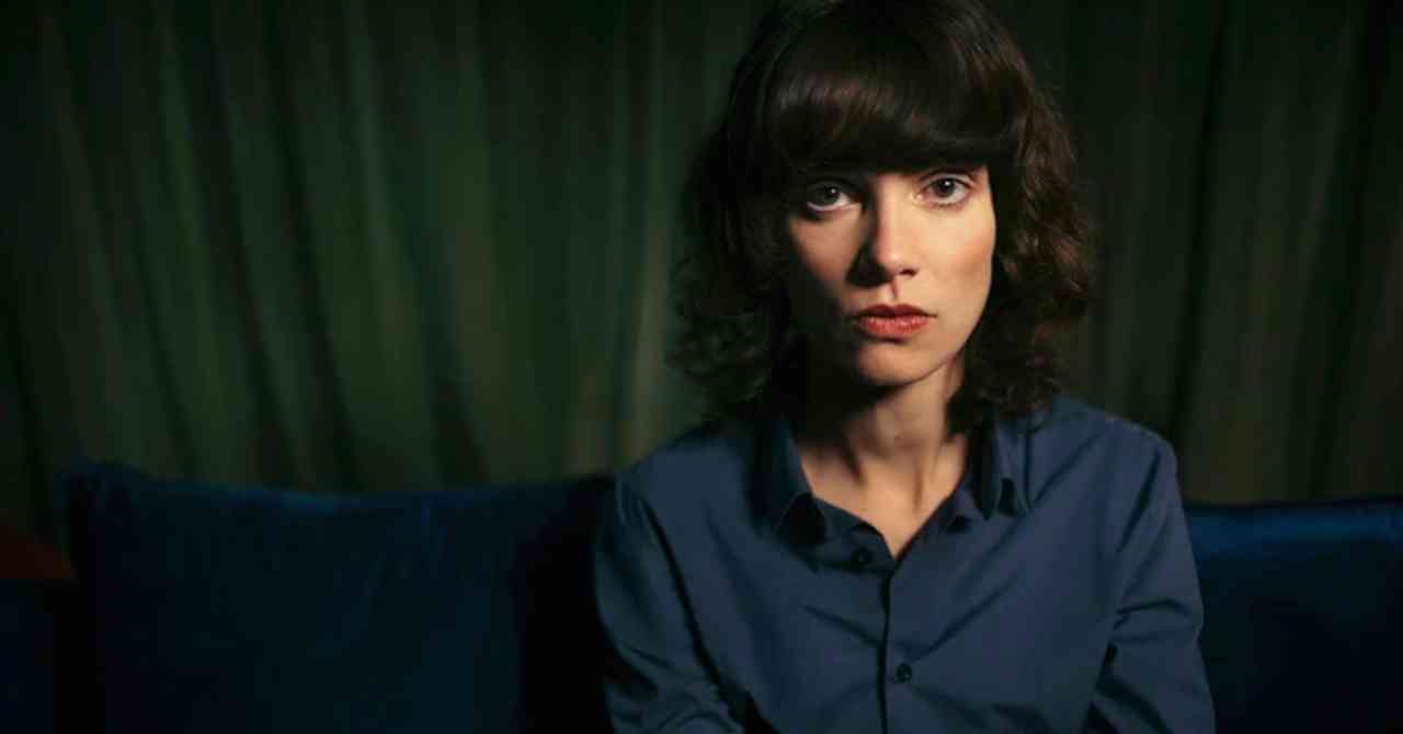 Extra-Lucide: the series that gets things right (review)