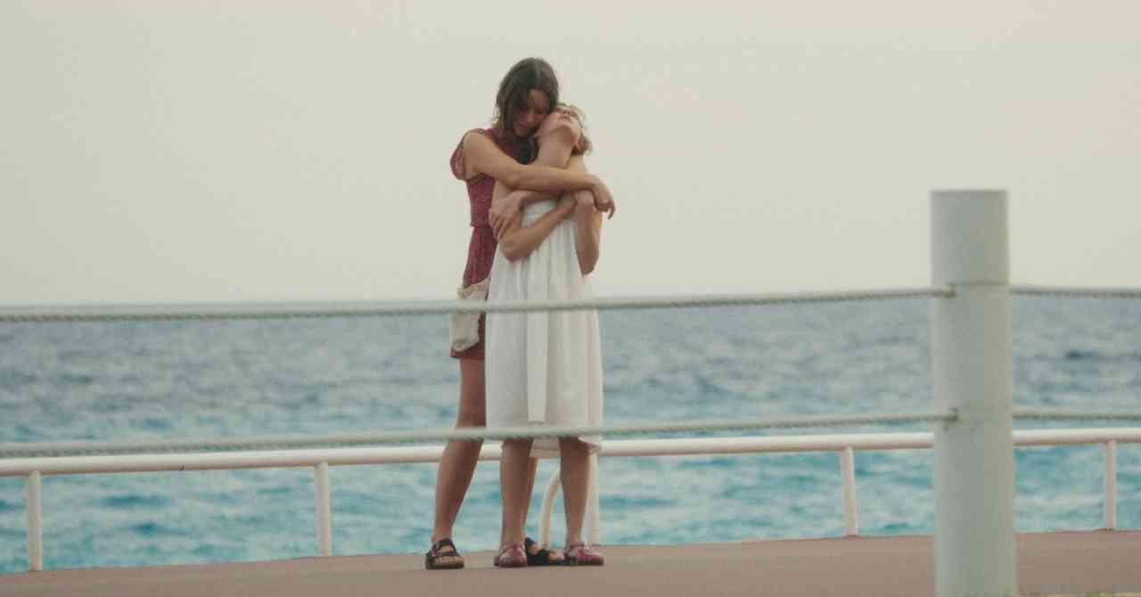 Joséphine Japy's first film unveils its trailer: Qui Brille au Combat