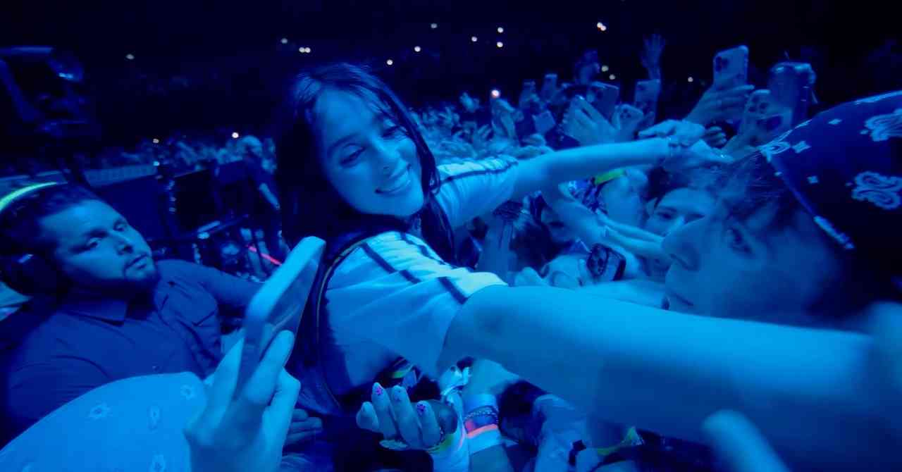 James Cameron leaves Pandora for Billie Eilish: trailer