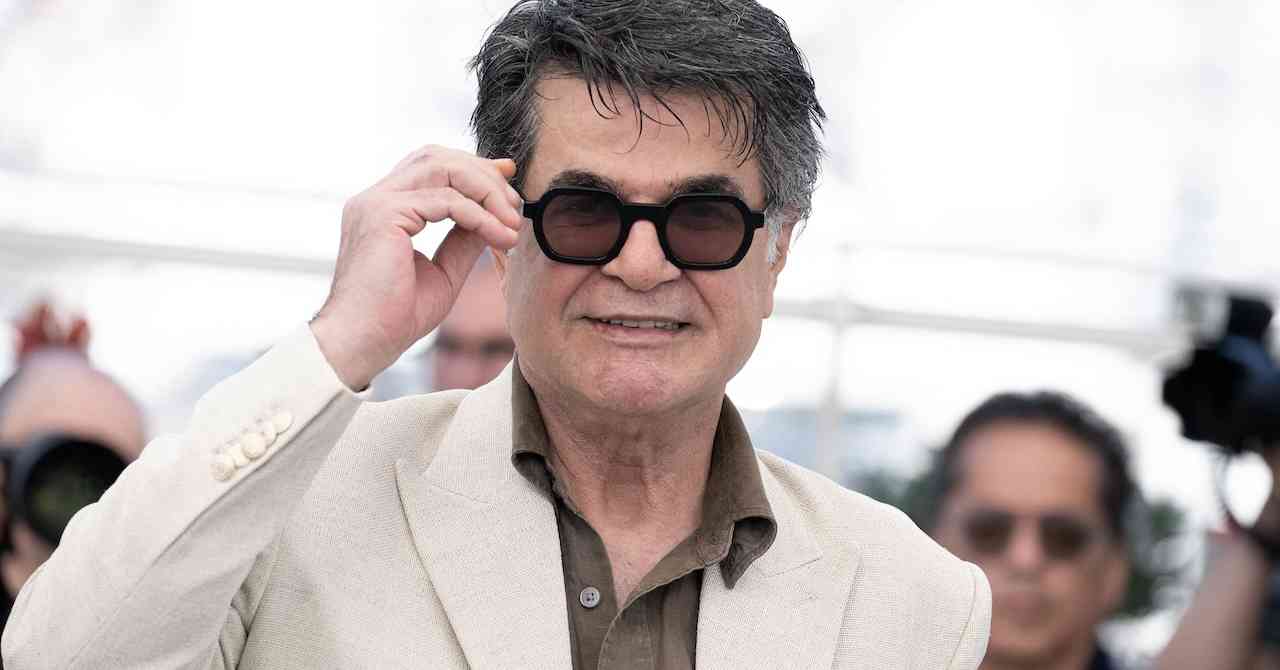 Jafar Panahi will attend the Golden Globes in Los Angeles this weekend