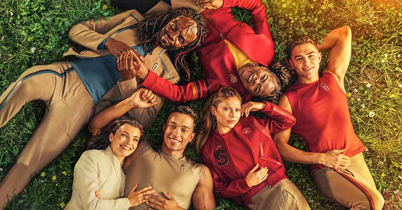 Star Trek dares the Starfleet series Hearts to the Raw (review)