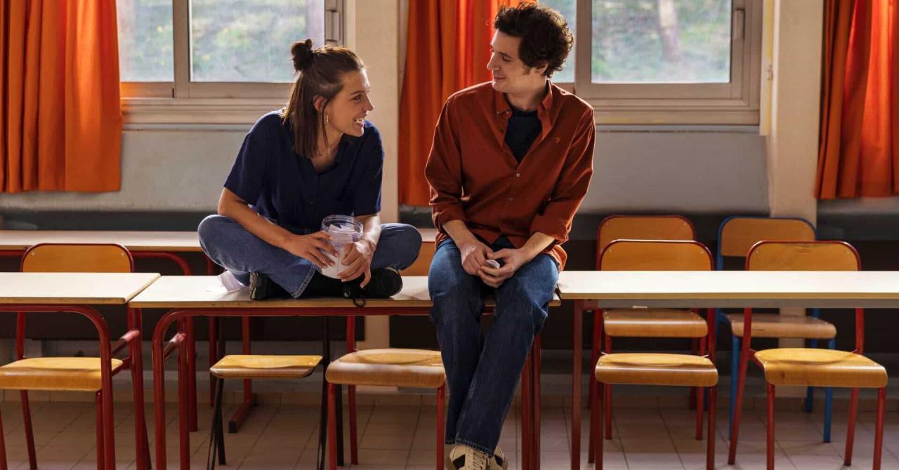 Vincent Lacoste and Adèle Exarchopoulos meet at Christophe Honoré