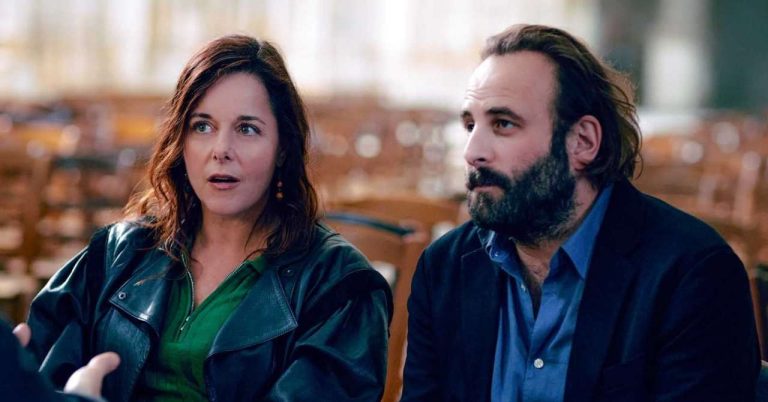 Laure Calamy and Vincent Macaigne in What is love: trailer