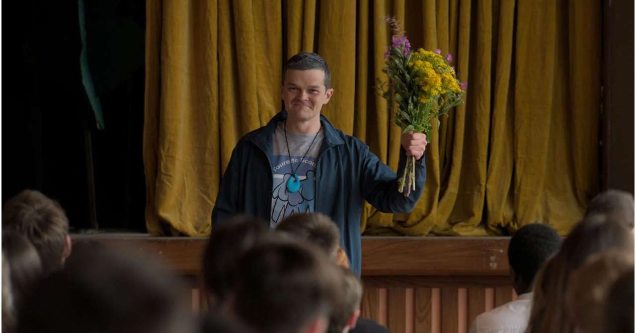 Stronger than me: a perfect blend of humor and sensitivity (review)
