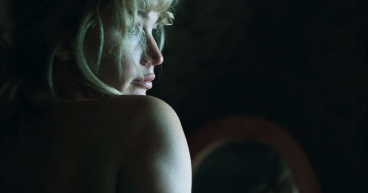 Die, My Love: Jennifer Lawrence takes it all, but... (review)