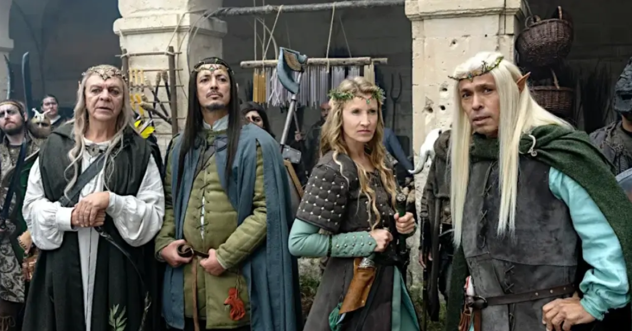 Eric Judor thinks he's an elf: new image for Le Roi du Game