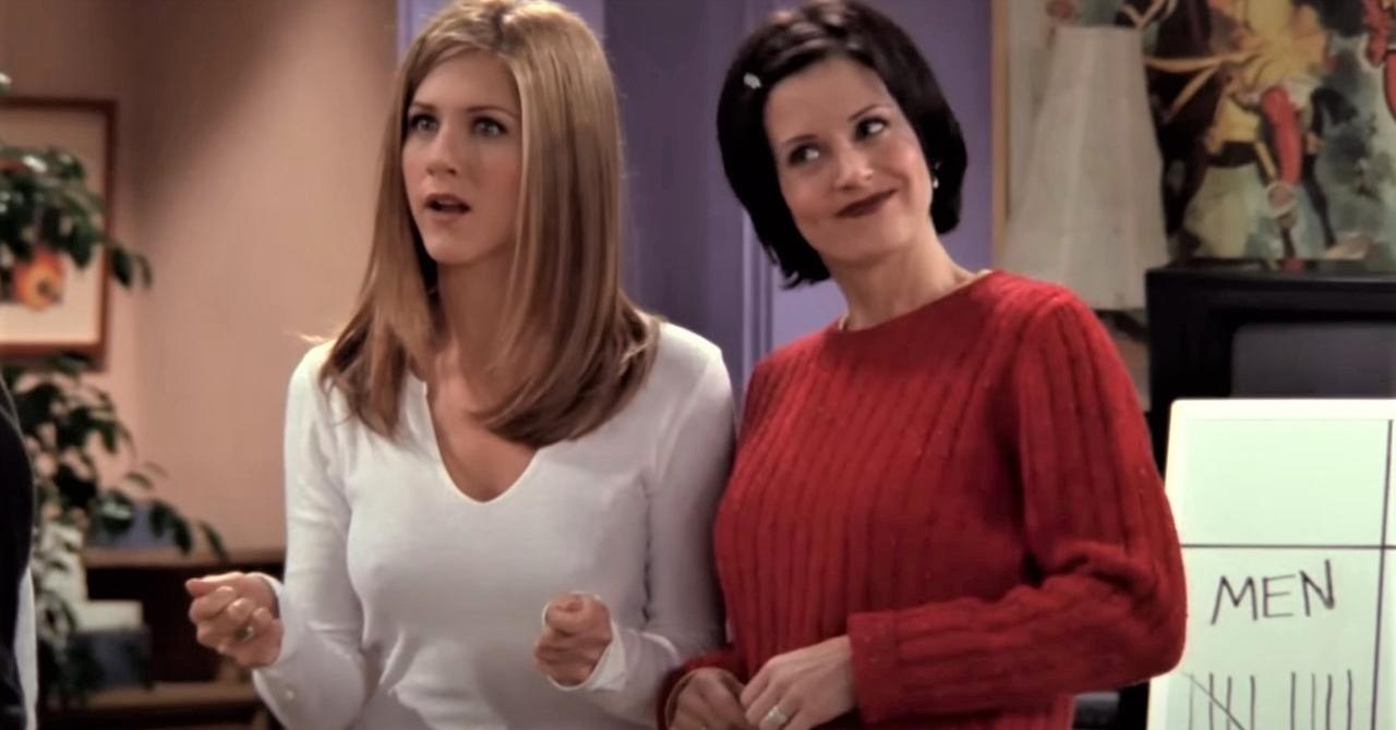 Lisa Kudrow talks about the misogynistic behind-the-scenes of Friends