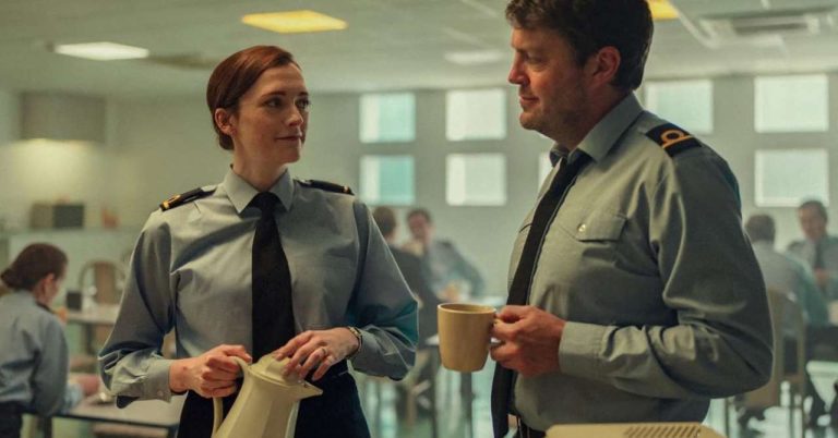 Netflix makes its English Legends Bureau with Legends: trailer