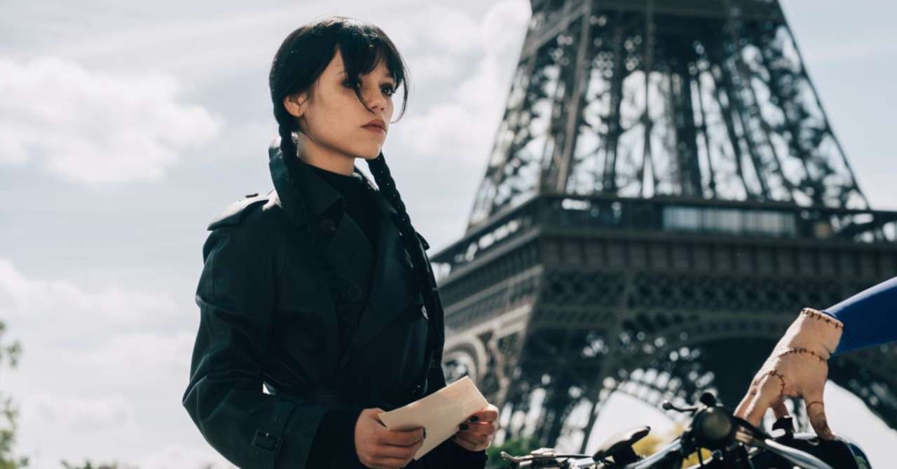 Wednesday in Paris! First photo from season 3