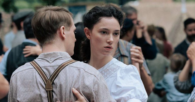 Head to Head: The Lila Gueneau Revelation (review)
