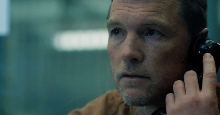 The hero of Avatar at Harlan Coben: trailer for In Your Footsteps