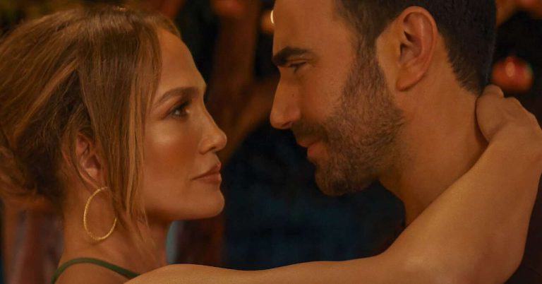 Trailer for Office Romance, the new rom'com with Jennifer Lopez
