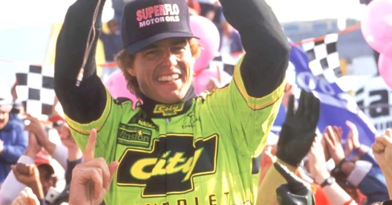 Days of Thunder 2: Tom Cruise's next film has found its director
