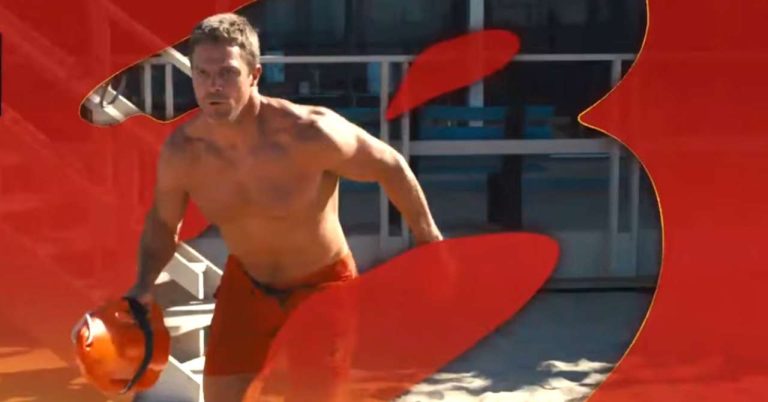First trailer for the Baywatch sequel starring Stephen Amell
