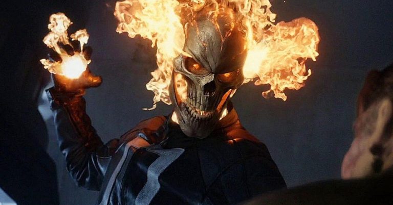 Ghost Rider joins the Marvel Universe and it will be Ryan Gosling!
