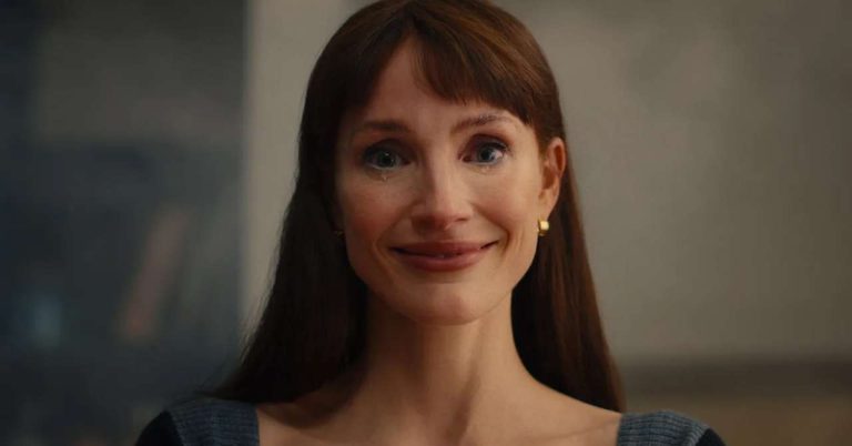 Jessica Chastain is really creepy in Maleficent: trailer
