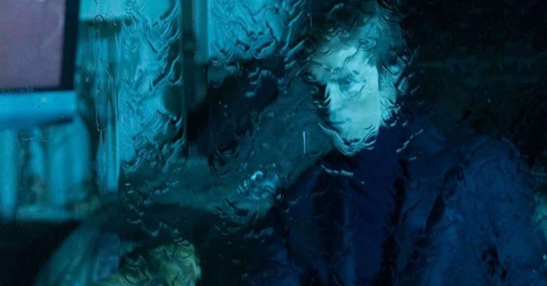 Robert Pattinson Stalks Predators in Primetime Trailer
