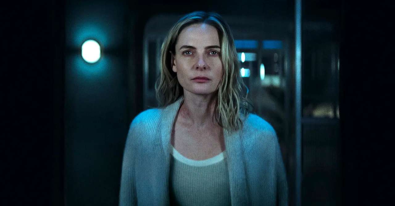 Season 3 opens the doors of the Silo wide and takes the series to the heights (review)