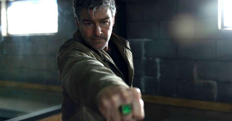 Lanterns: Damon Lindelof reignites the light of the DC Universe (review)
