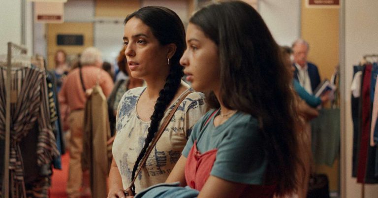 A few words of love: the trailer with Hafsia Herzi
