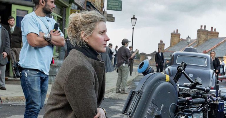 First photo for Greta Gerwig's Narnia before its release on Netflix
