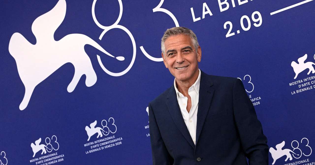 George Clooney in turn gives a strong opinion on the Warner Bros. merger. /Paramount