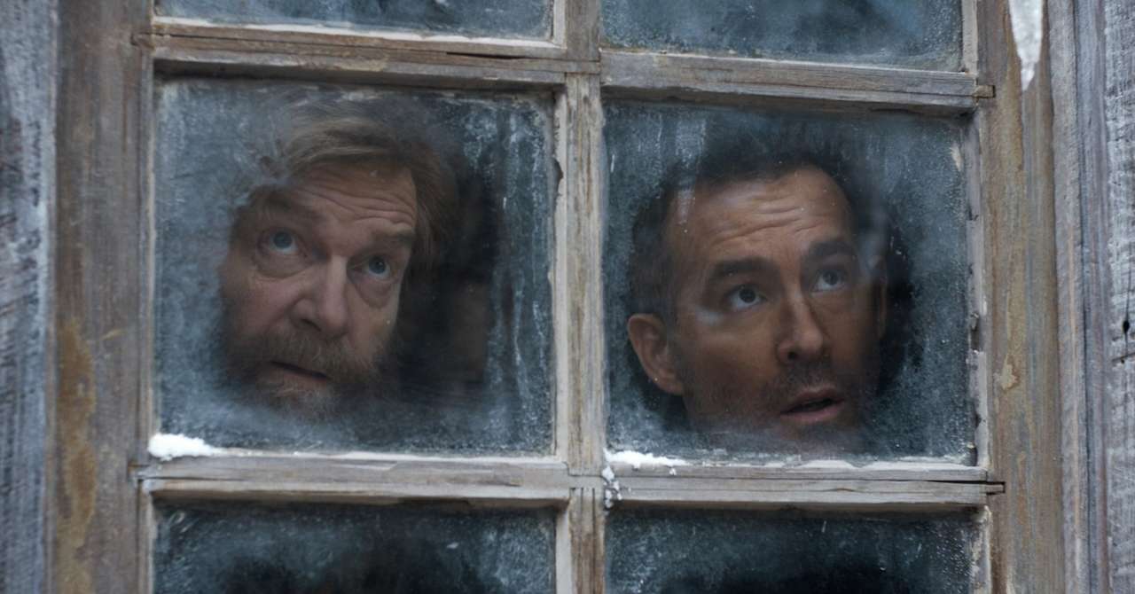 Mayday: Ryan Reynolds and Kenneth Branagh wage a cold war (review)