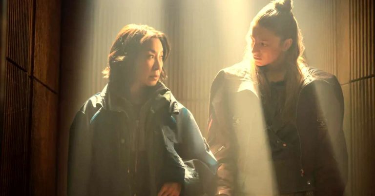 Blade Runner 2099: Michelle Yeoh and Hunter Schafer hunted in the trailer
