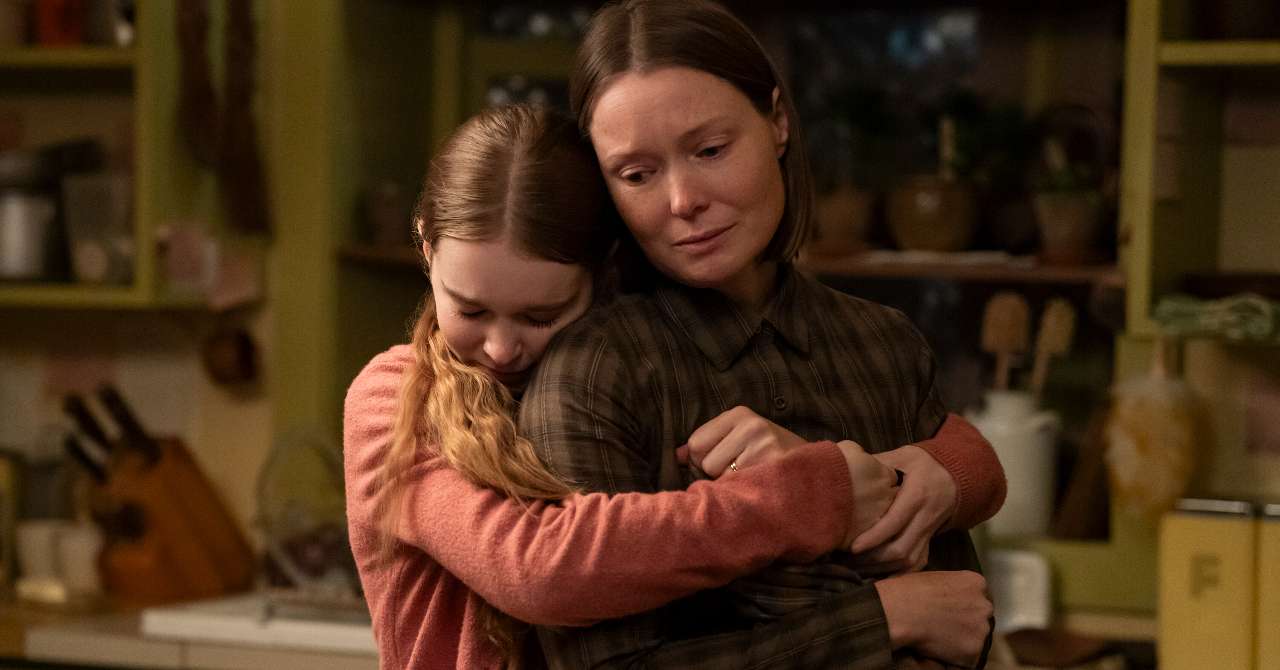 Carrie: hypersensitive rereading of Stephen King's novel (review)