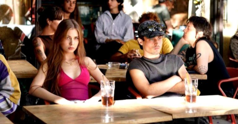 First photo of Love on Mars, the new film by Cédric Klapisch