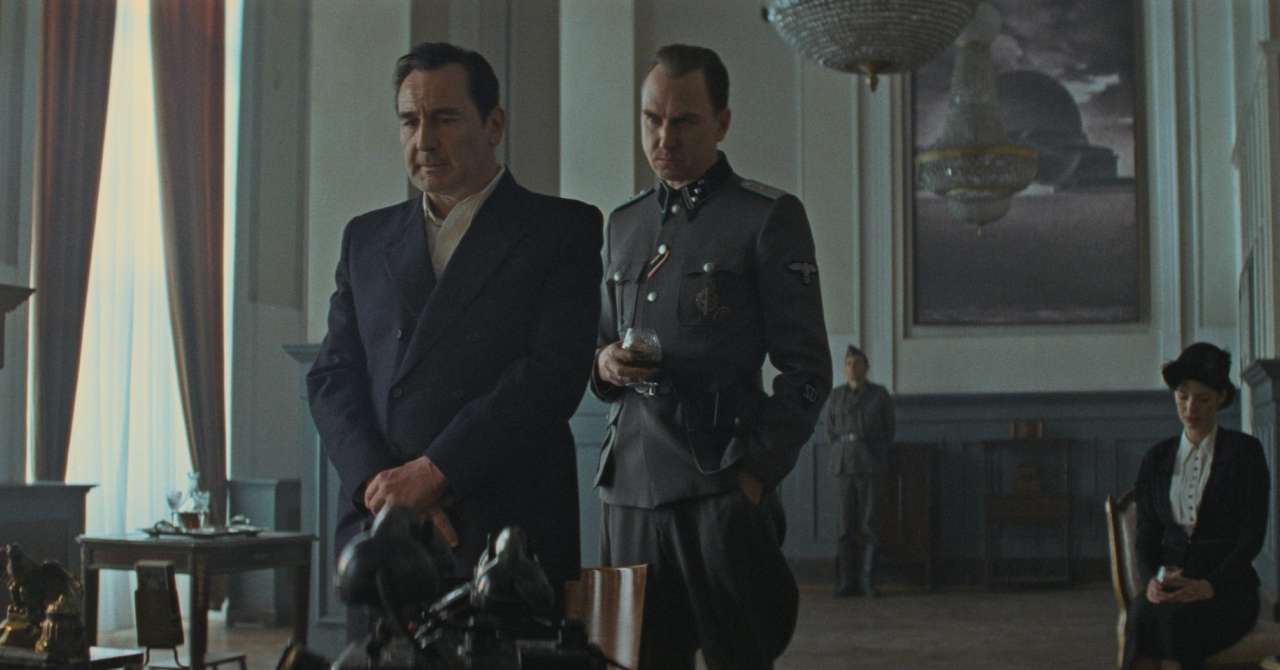 Gilles Lellouche resists in the Moulin trailer