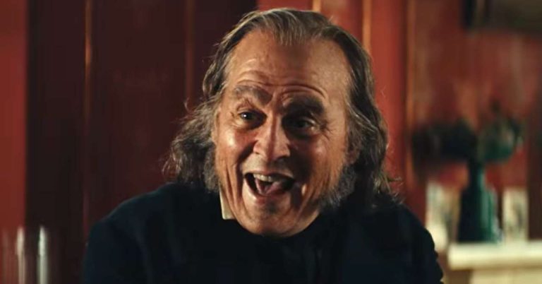 Johnny Depp's crazy transformation into Scrooge told on video
